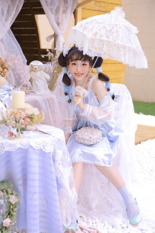 黄杏秀女儿